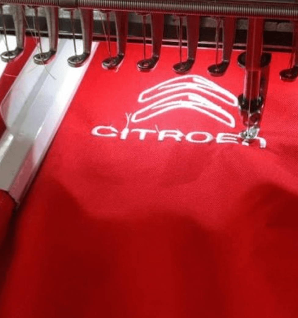 personalização de Uniformes & Vestuário